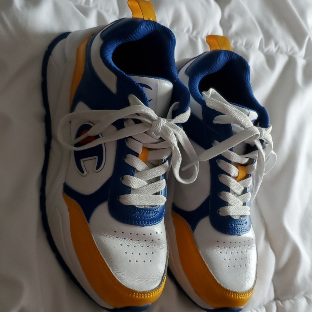 Boys gently used champion sneakers